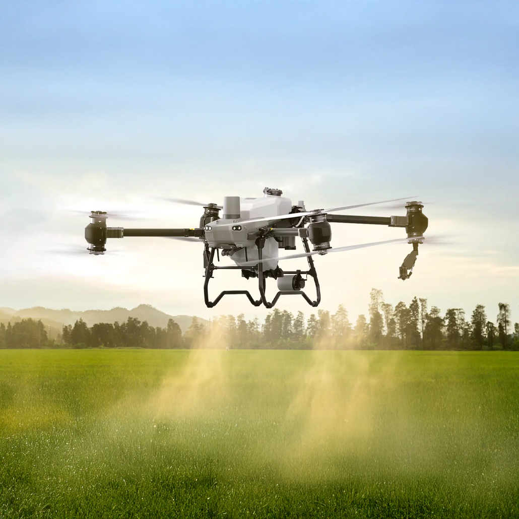 Drona agricolă pentru pulverizare: cum funcționează și ce avantaje oferă fermierilor