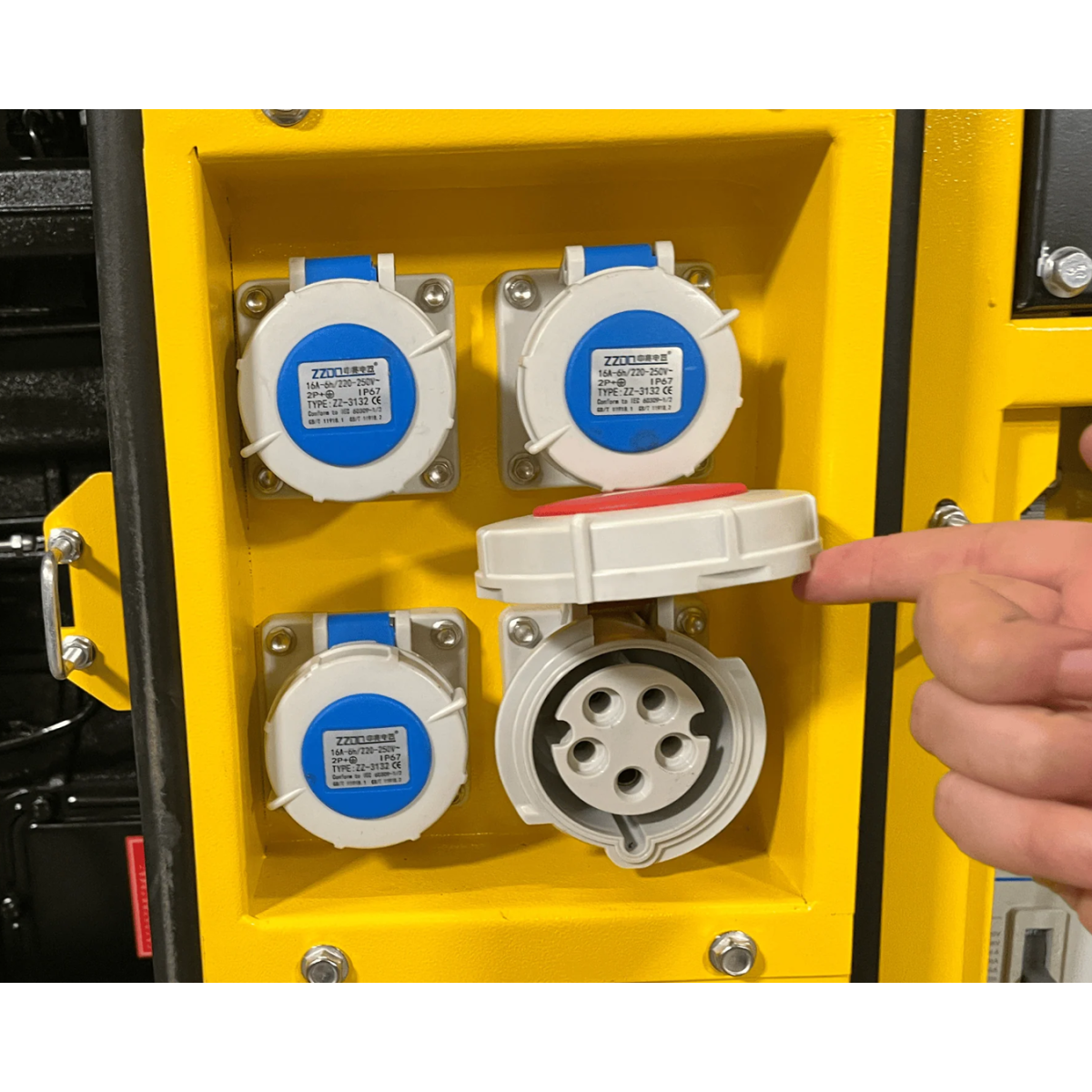 Generator RTE 50 kVA (40.000 W / 40 kW)